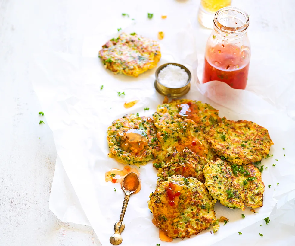 Broccoli and haloumi fritters