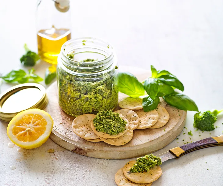 Broccoli and walnut pesto
