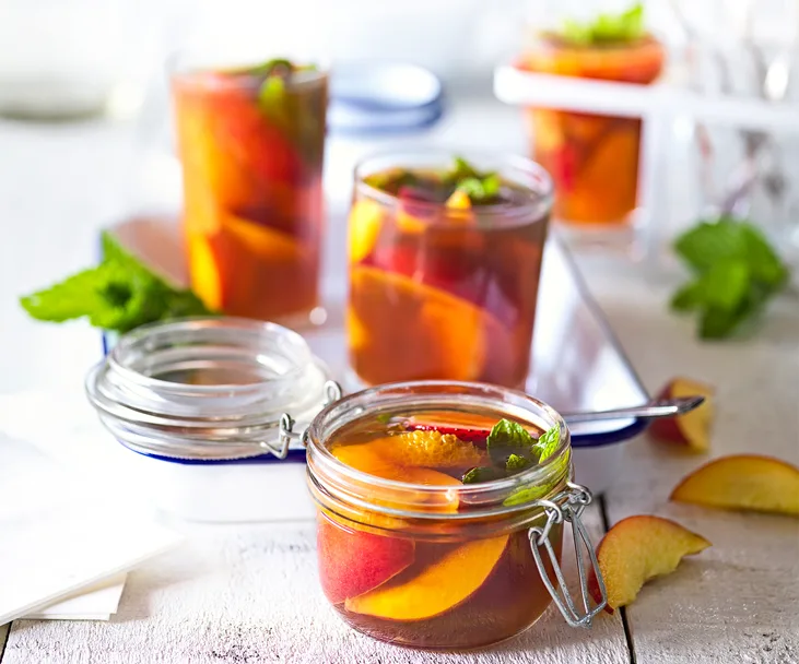 Nectarine and Pimms picnic jelly jars