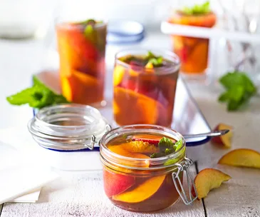 Nectarine and Pimms picnic jelly jars