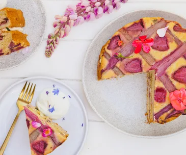 Honey, rhubarb and strawberry upside-down cake