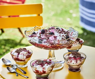 Plum and vanilla ambrosia with chocolate and cinnamon