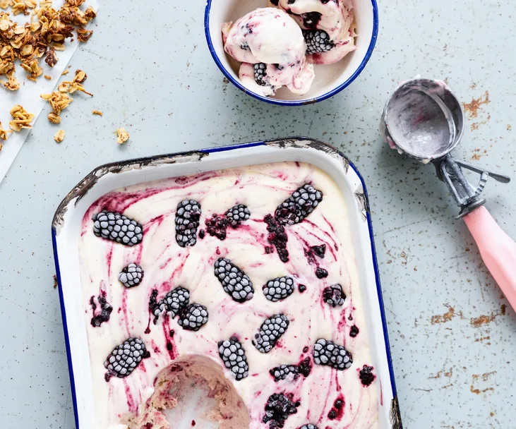 Blackberry cr&egrave;me fra&icirc;che ice cream with cinnamon oat crumble