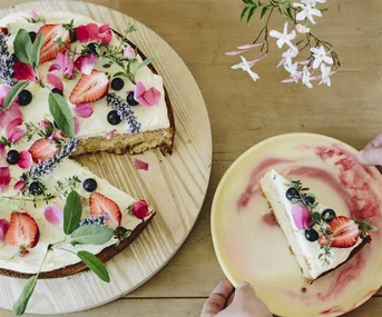 5 Cake accounts you need to be following on Instagram