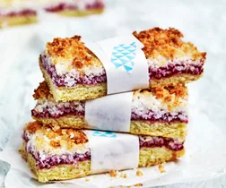 Raspberry-chia coconut slice