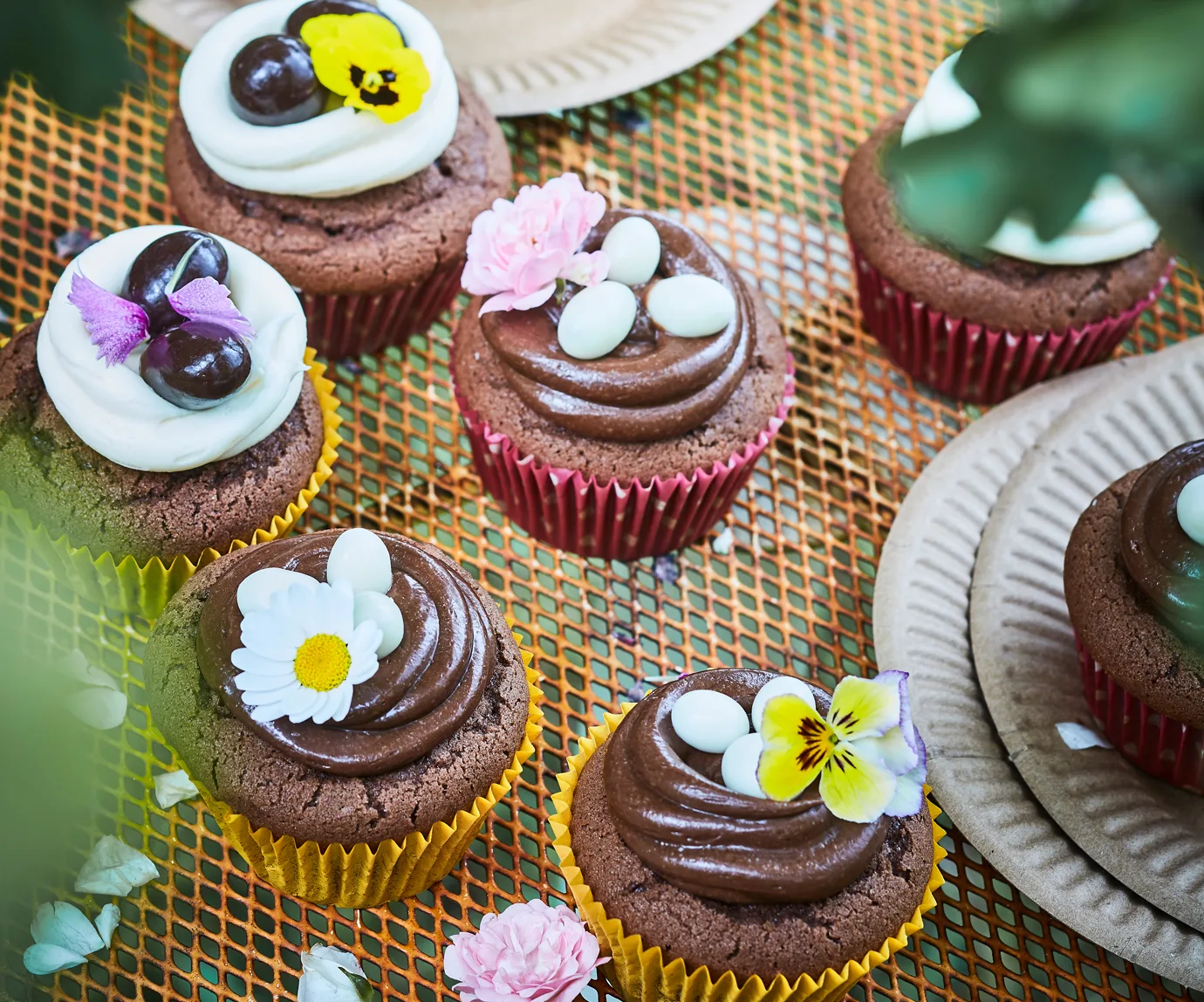 Easter egg cupcakes