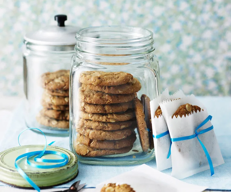 Classic ANZAC biscuits
