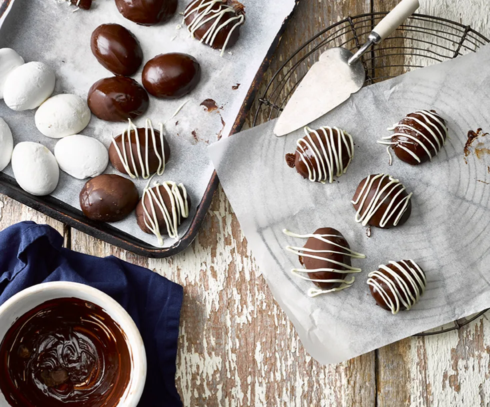 Make your own marshmallow Easter eggs