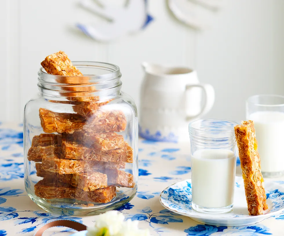 Tropical oaty delight