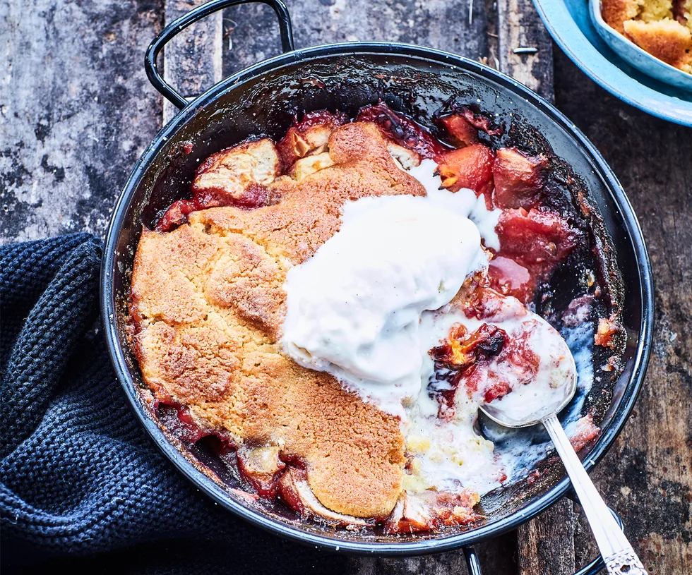 Jammy tamarillo and apple pudding