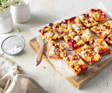 Persimmon, raspberry and ginger slice