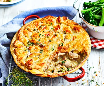 Chicken and thyme one-pan pie