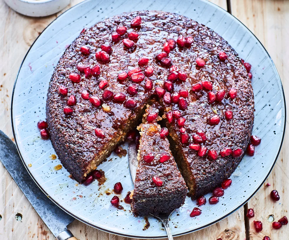Orange and pomegranate cake