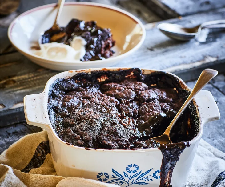 Rum chocolate self-saucing pudding