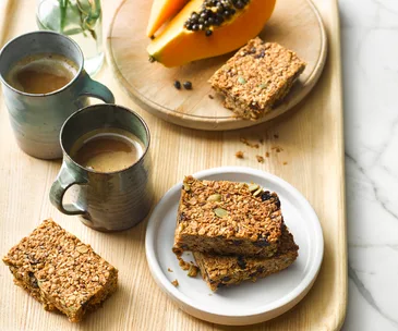 Oaty breakfast bars