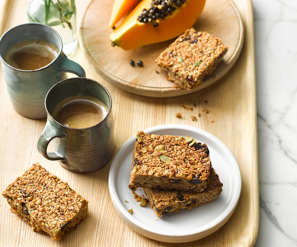 Oaty breakfast bars