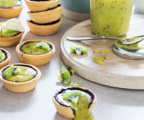 Kiwifruit curd tarts
