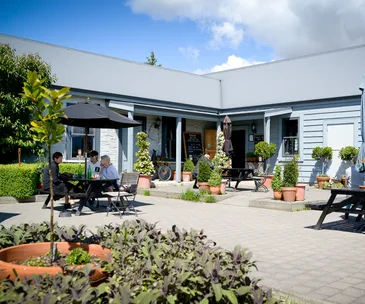 Florence's Foodstore and Cafe garden courtyard
