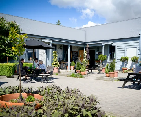 Florence's Foodstore and Cafe garden courtyard
