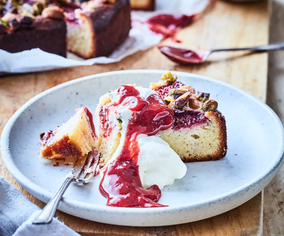 Gluten-free strawberry, ricotta and pistachio cake