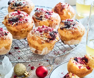 Raspberry and white chocolate brioche