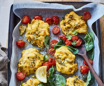 Courgette, polenta and parmesan cakes