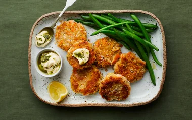 Salmon & white bean fish cakes