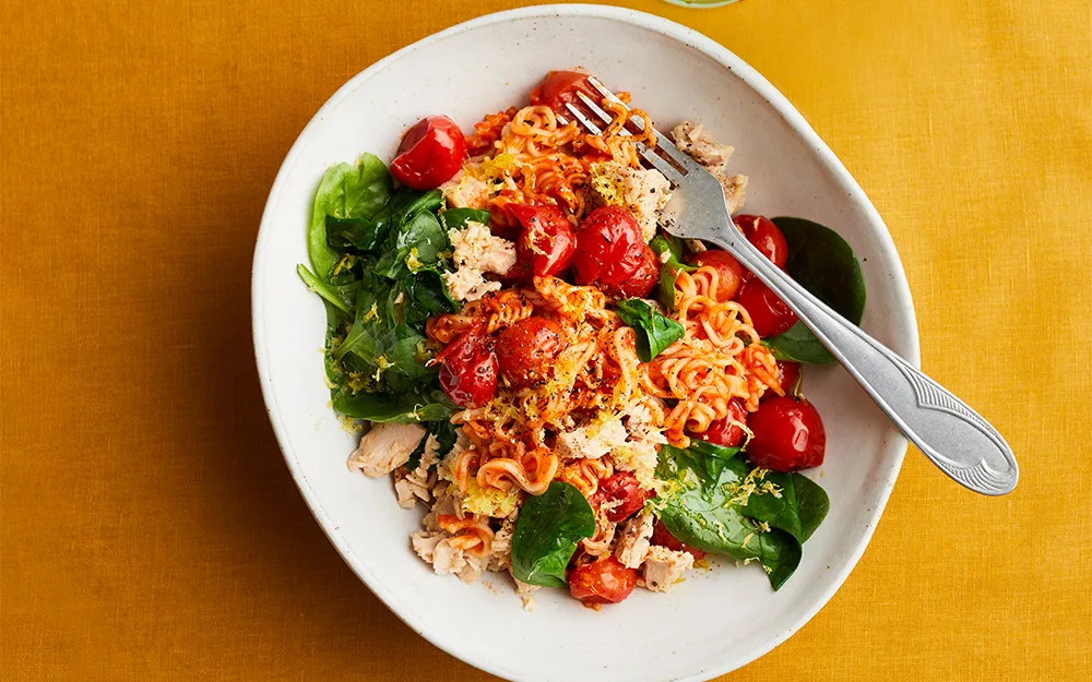 Easy tomato & tuna noodles