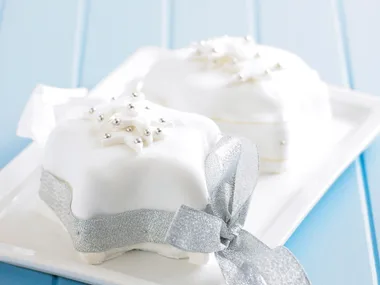Christmas Star Cakes