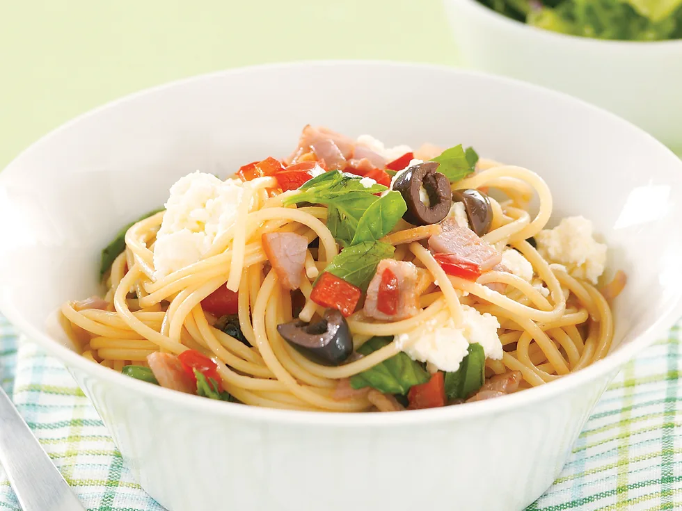 Bacon, Capsicum and Basil Spaghetti