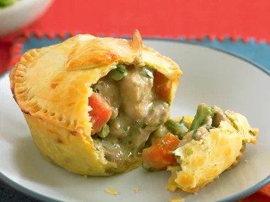 Green Chicken Curry Pies