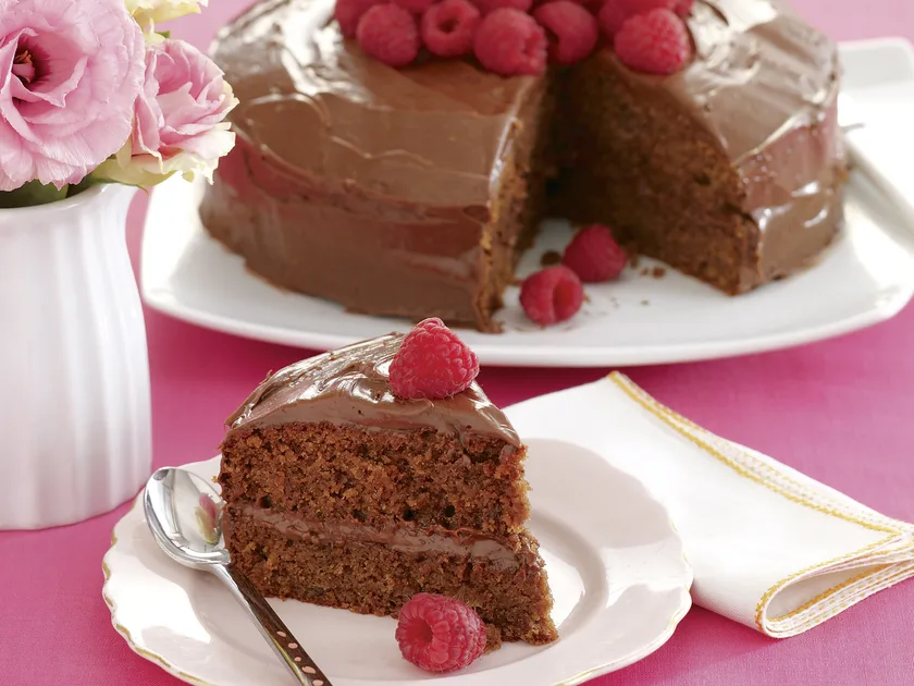 Chocolate rum and raisin pudding cake