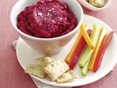 Red-hot beets - Beetroot Hommos