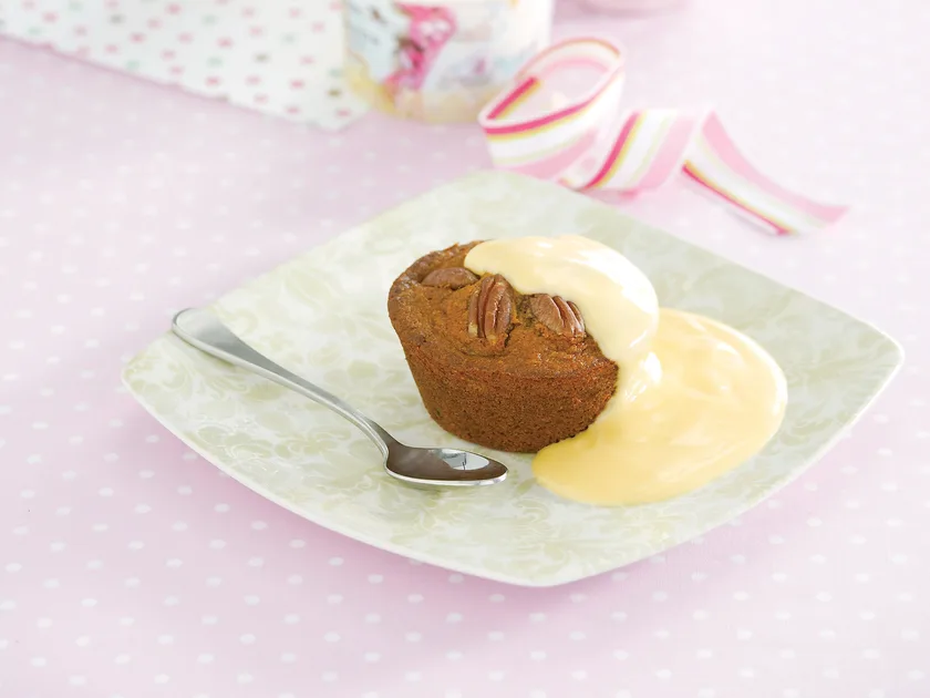 Sticky fig and pecan cakes