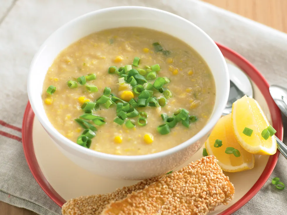 Souper quick - Sweet corn soup with sesame soldiers