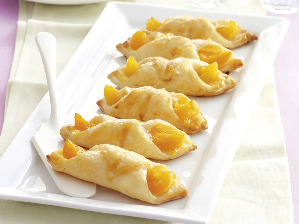 Sweet wraps - Apricot and custard bow ties