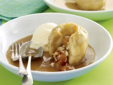 Baked White Chocolate Apples