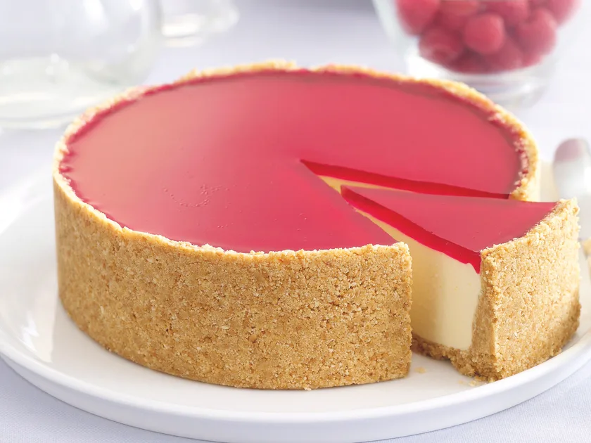 Lemon and raspberry cheesecake