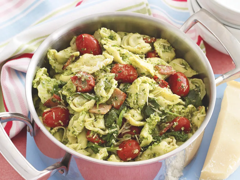 Bacon and parsley pesto tortellini
