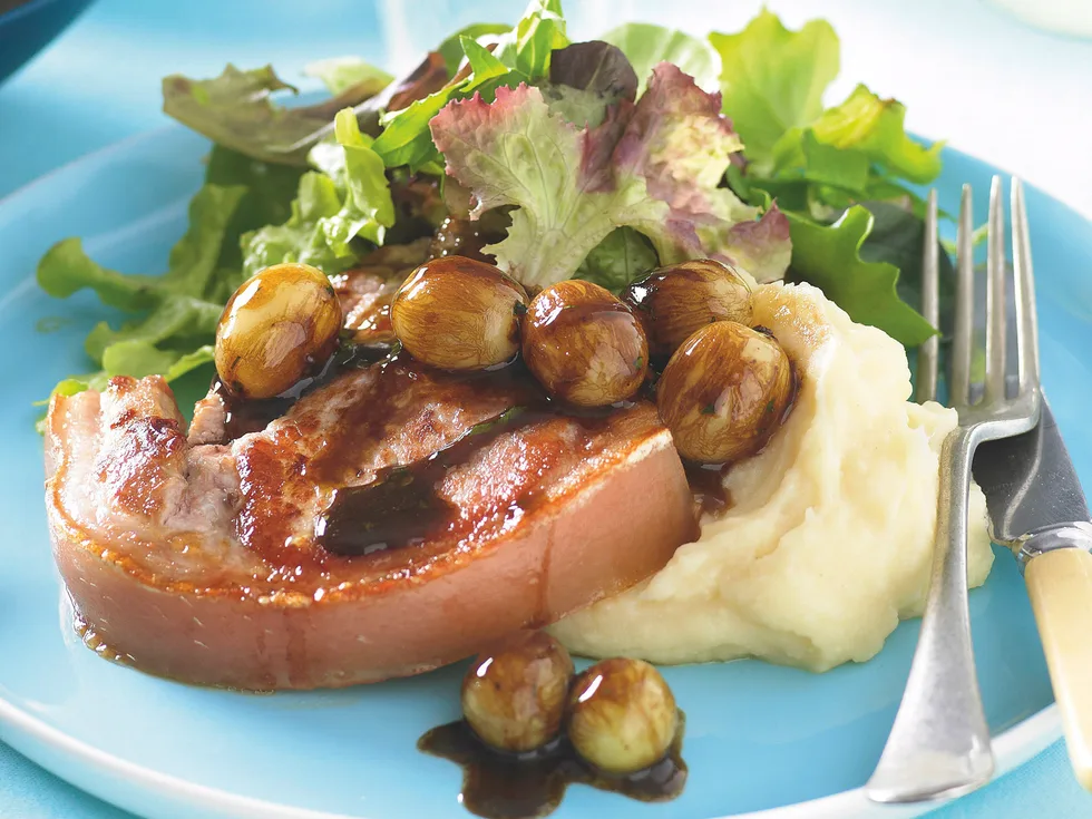 Pork Chops with Balsamic Grapes