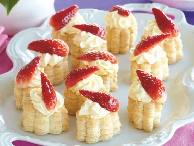 Strawberry Cheesecake Bites