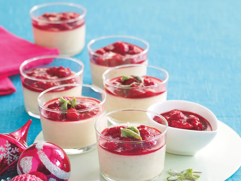 Eggnog pannacotta with raspberry syrup