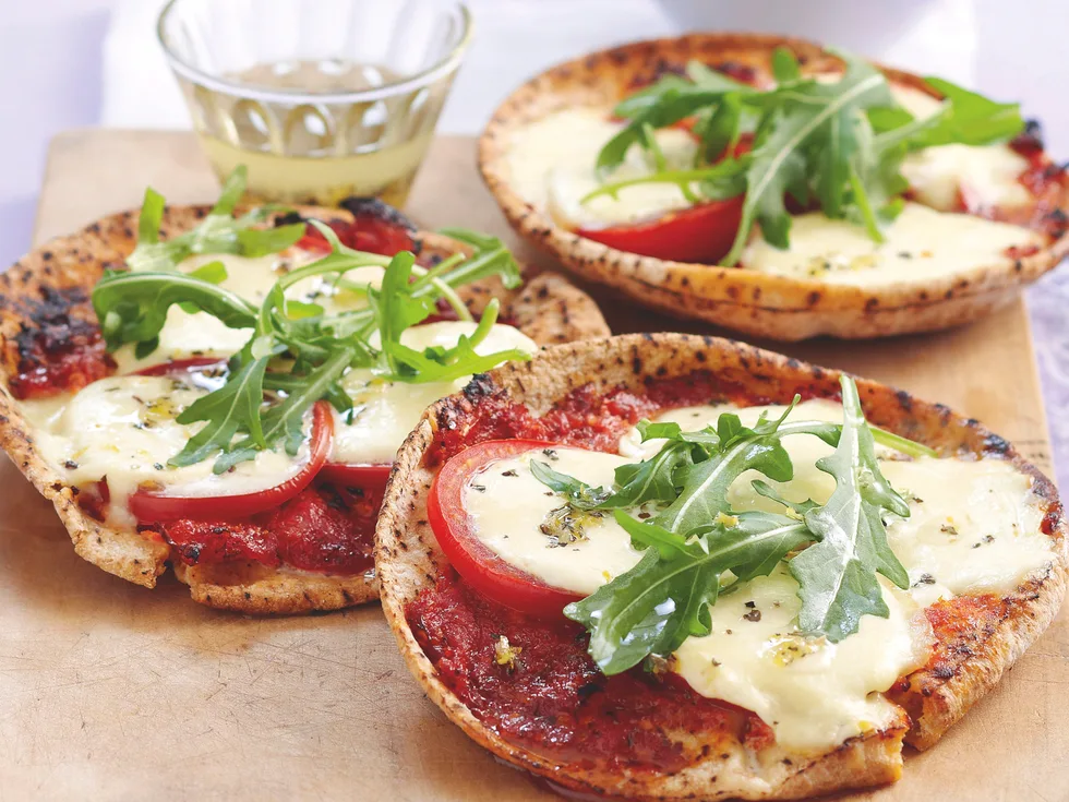 Make-ahead dinners - Marinated bocconcini pizzas