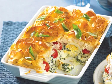 Make-ahead pies - Spinach, egg and cherry tomato pie