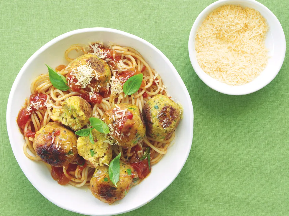 Meatlover... or vegetarian Chickpea balls with spaghetti
