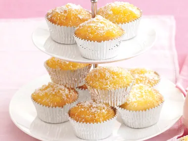 Coconut and Lemon Cupcakes