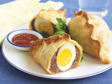 Scotch Egg Pasties