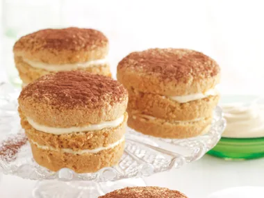 Brown Sugar Sponges with Coffee Cream