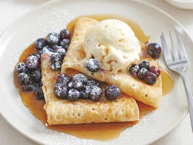 Crepes with Maple Syrup and Bacon Ice-cream