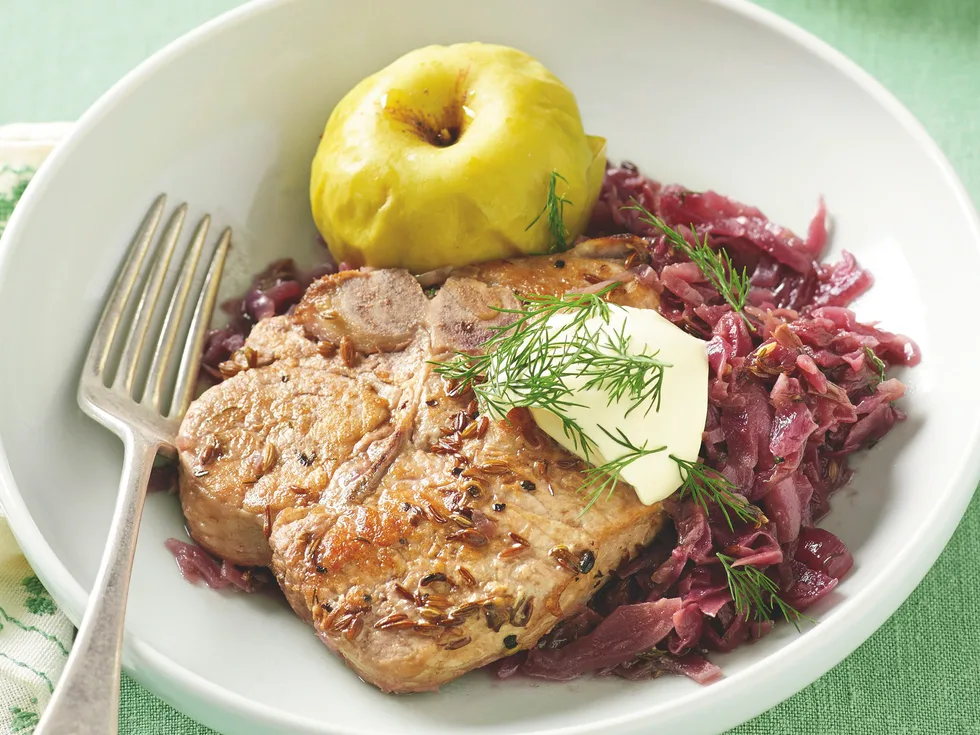 Pork Chops with Red Cabbage and Apples